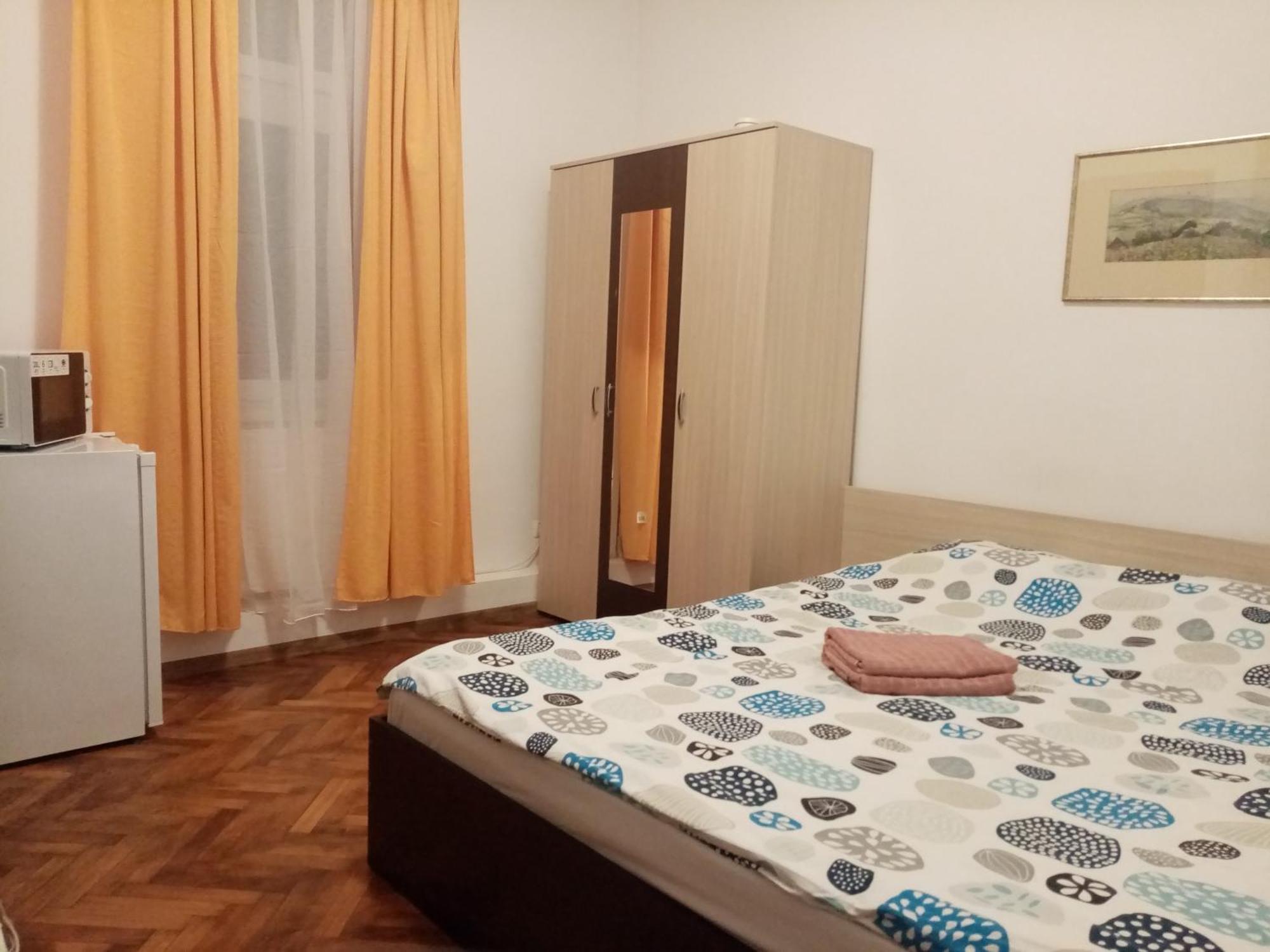 בראשוב Central Studio In Historic Center מראה חיצוני תמונה