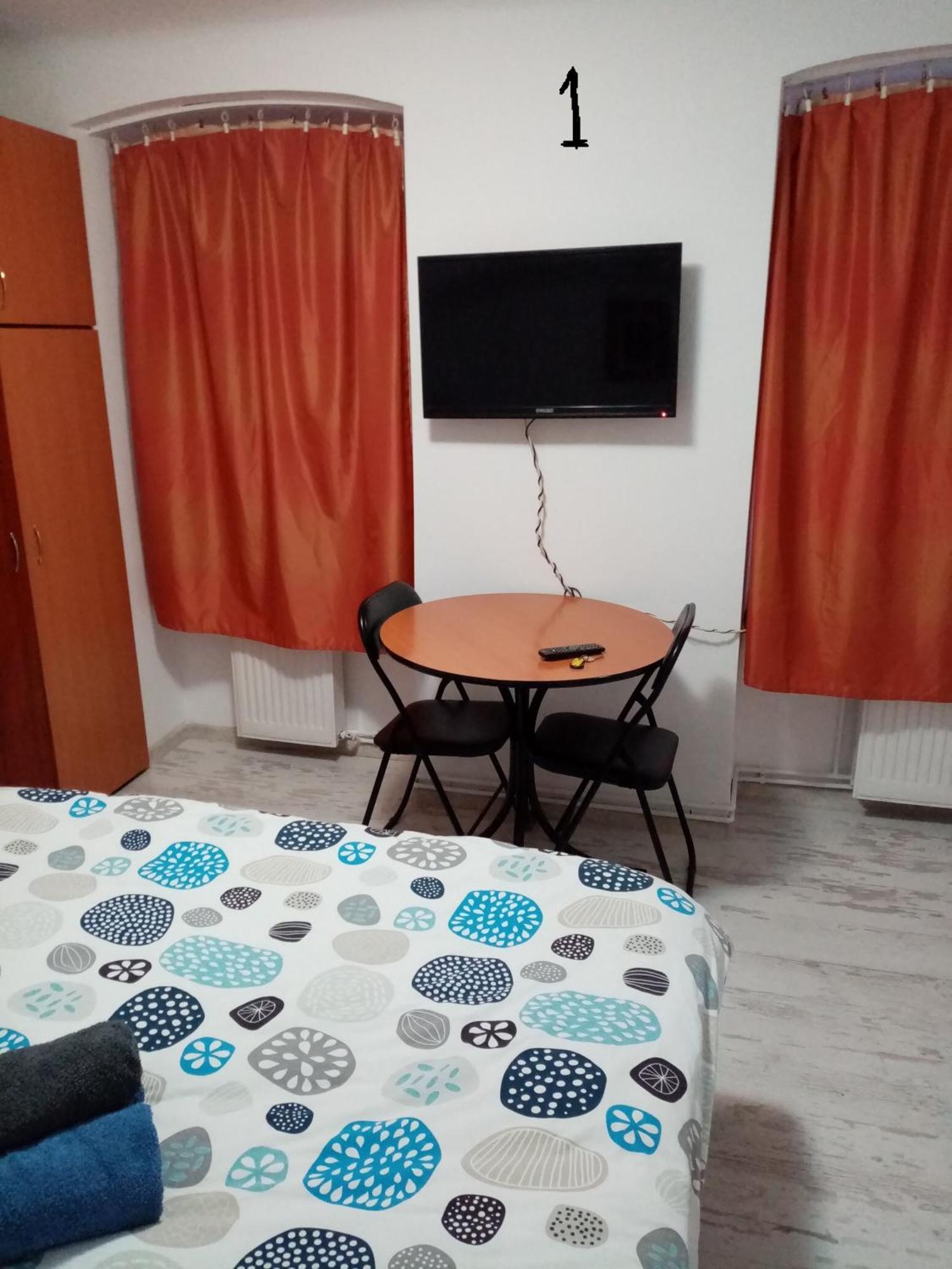 בראשוב Central Studio In Historic Center מראה חיצוני תמונה